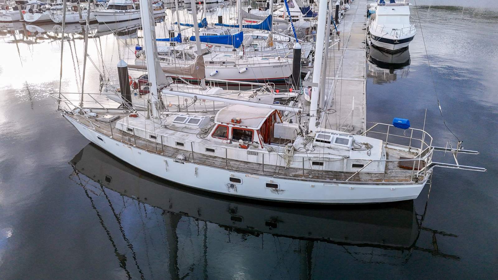 Roberts 54 SOLD BEFORE EVEN COMING TO MARKET!