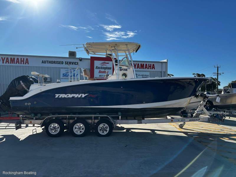 Bayliner 2502 Trophy Pro Walkaround