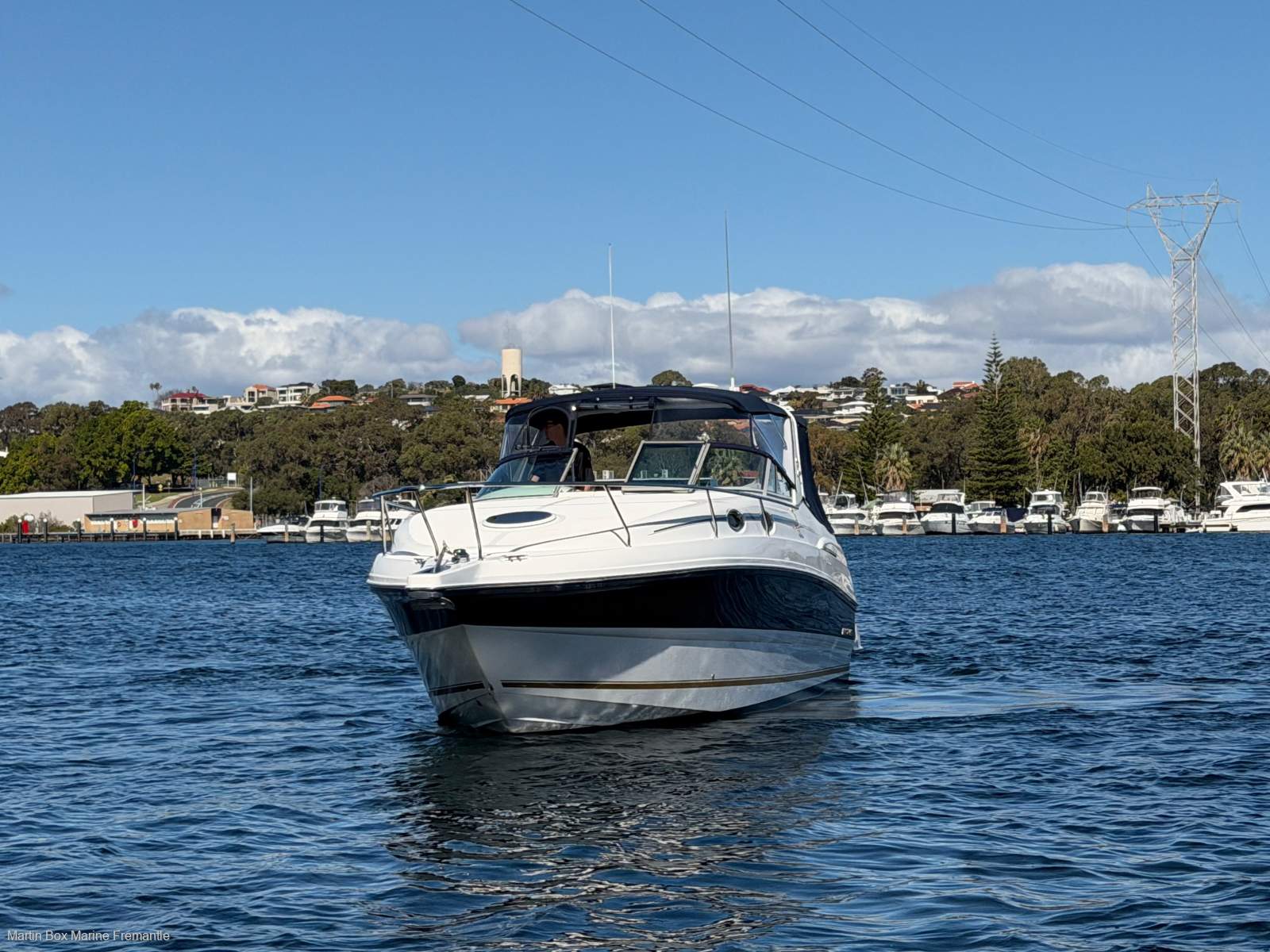 Mustang 3200 Sportscruiser AQUARAMA PEN AVAILABLE!
