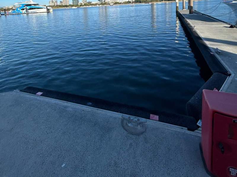 Private 28M berth - Main Beach