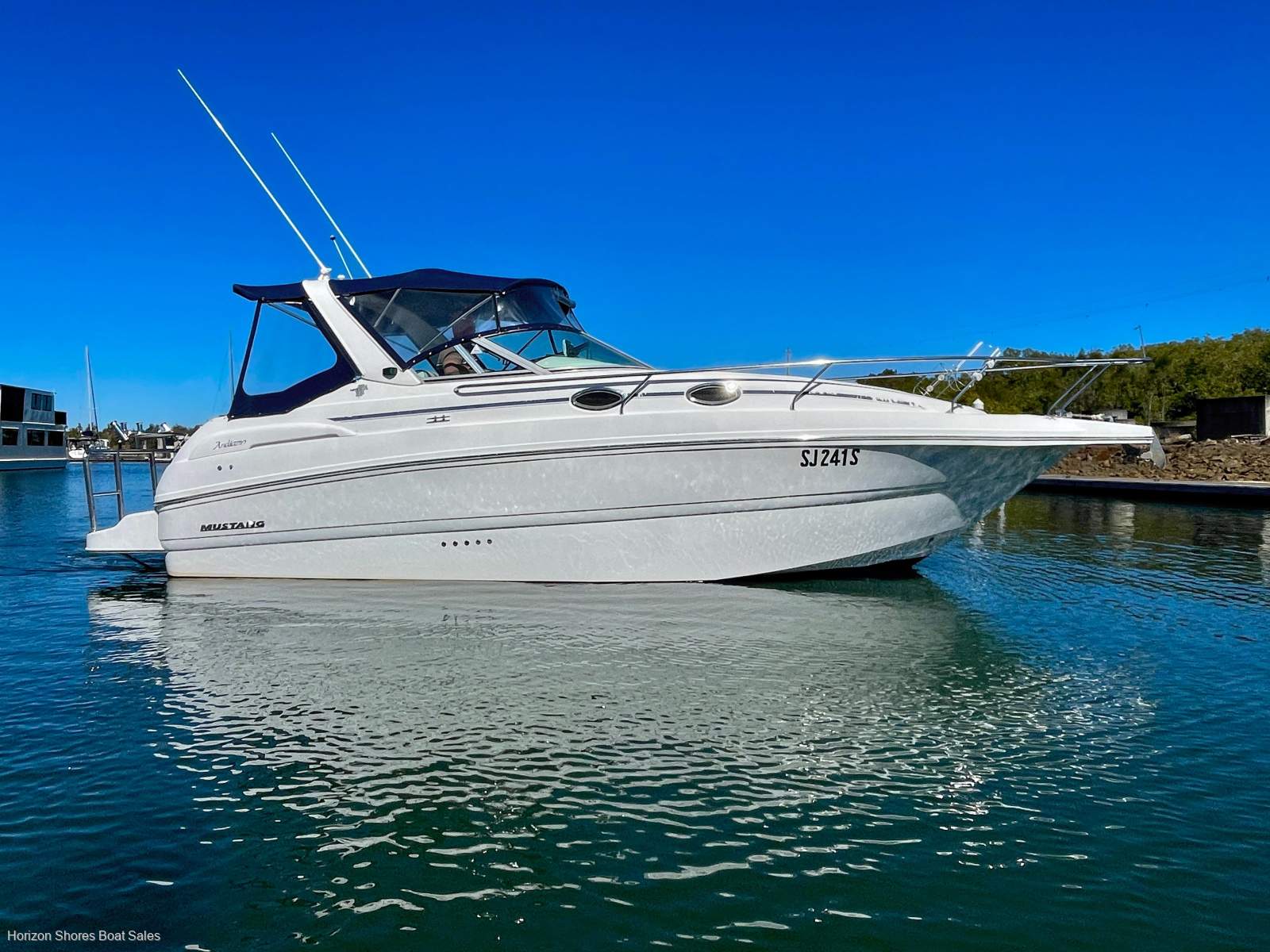 Mustang 3200 Sportscruiser