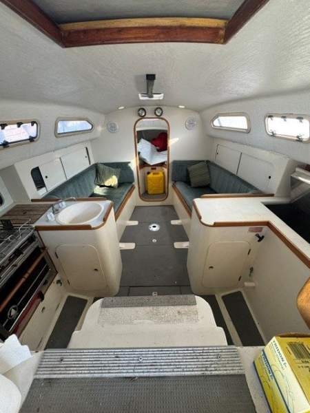 Robertson 9.45m Cruiser/Racer SV Sloop