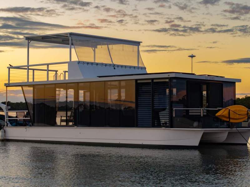 Eagle Catamaran 50 Houseboat