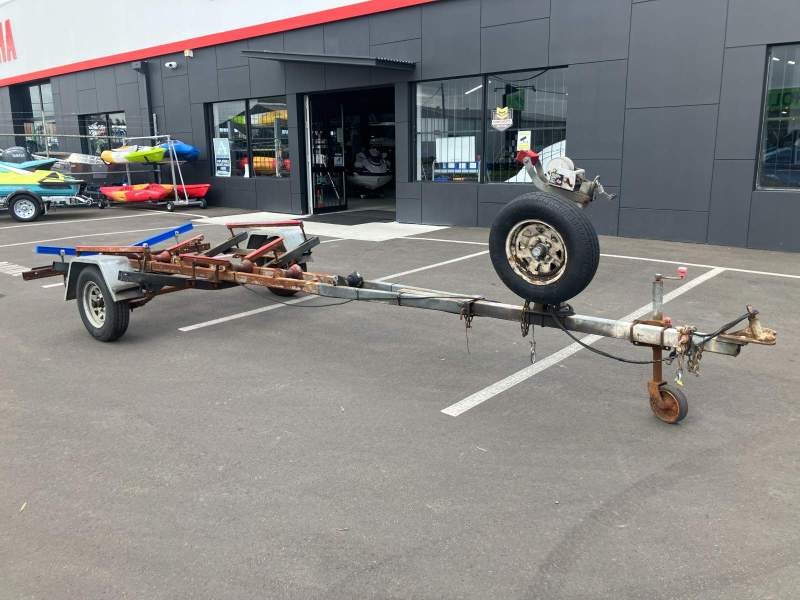 ROAD MASTER 5M BOAT TRAILER
