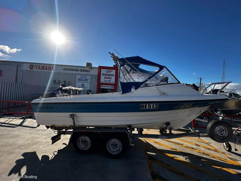 Swiftcraft Dominator 5.6m Cabin cruiser