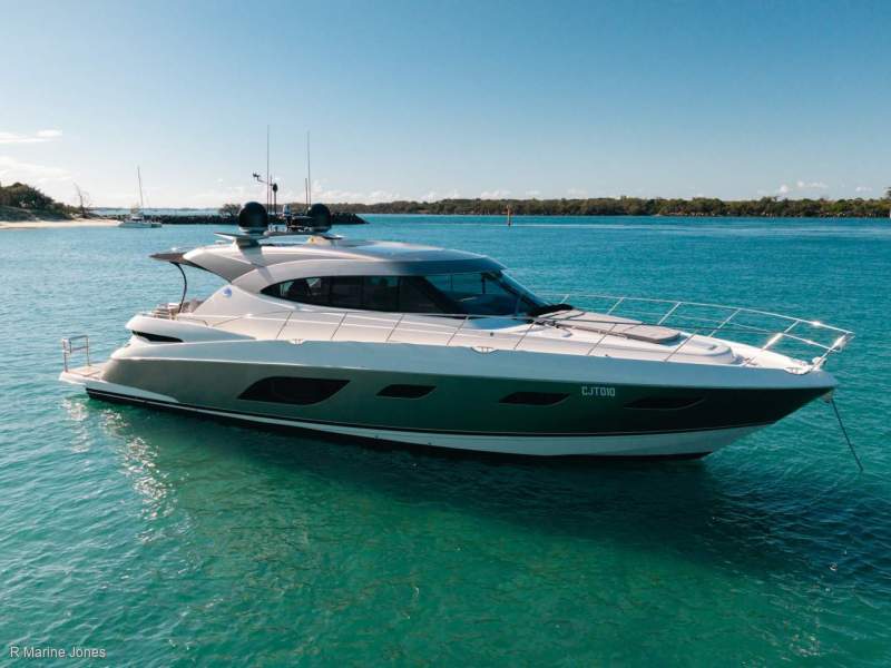 Riviera 6000 Sport Yacht Platinum Edition