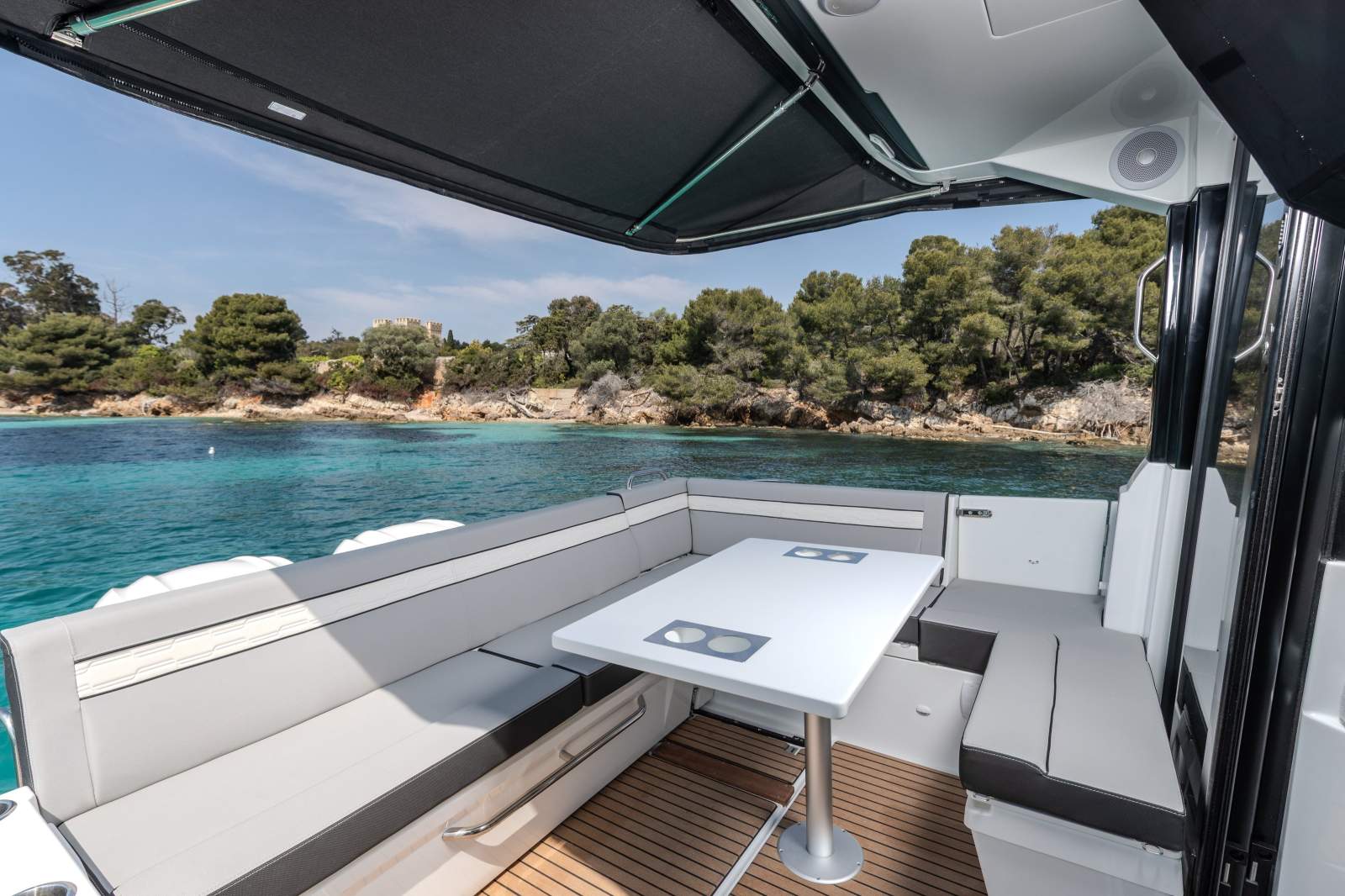 Jeanneau Merry Fisher 1095 Coupe Series 2