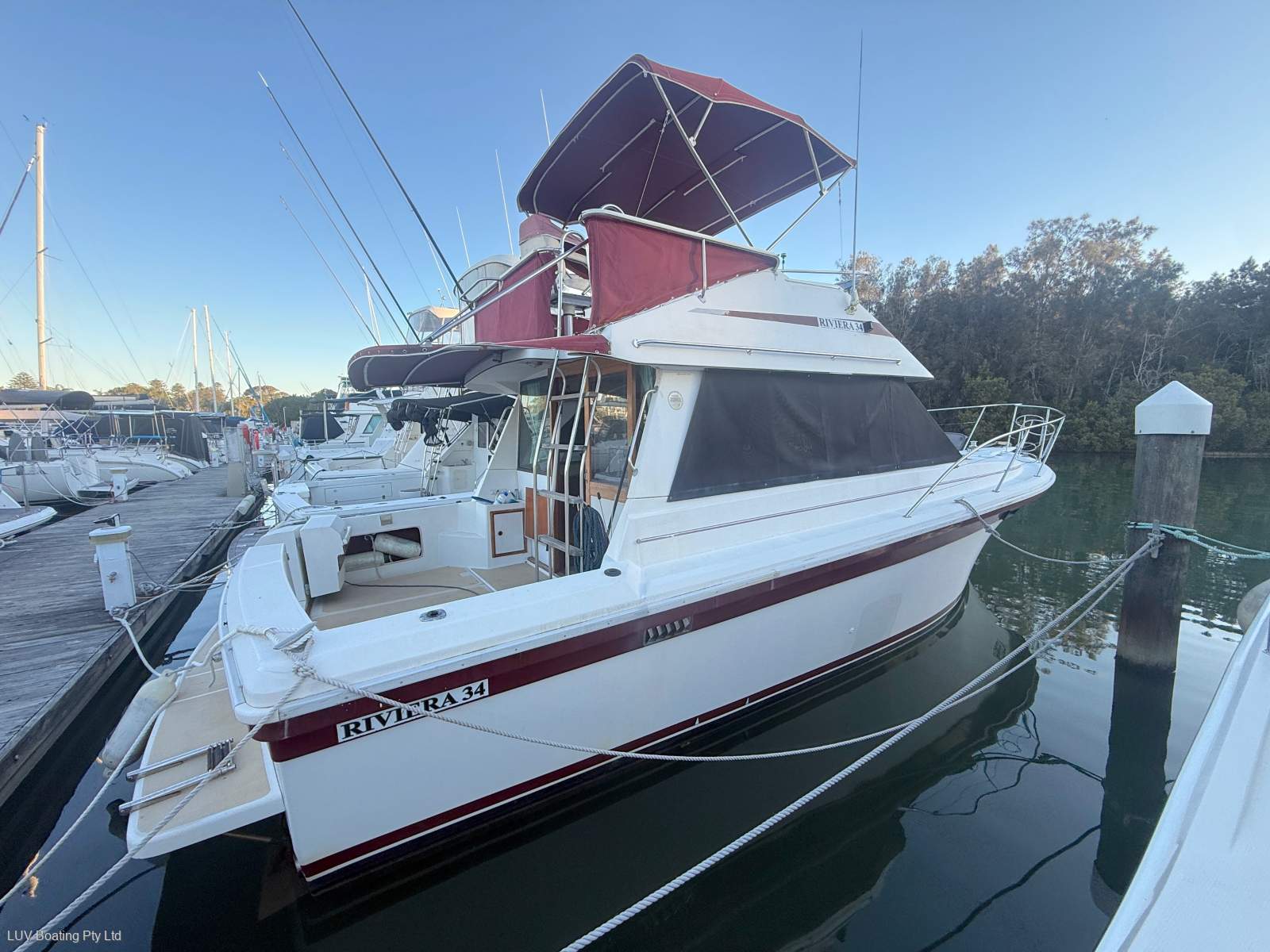 Riviera 34
