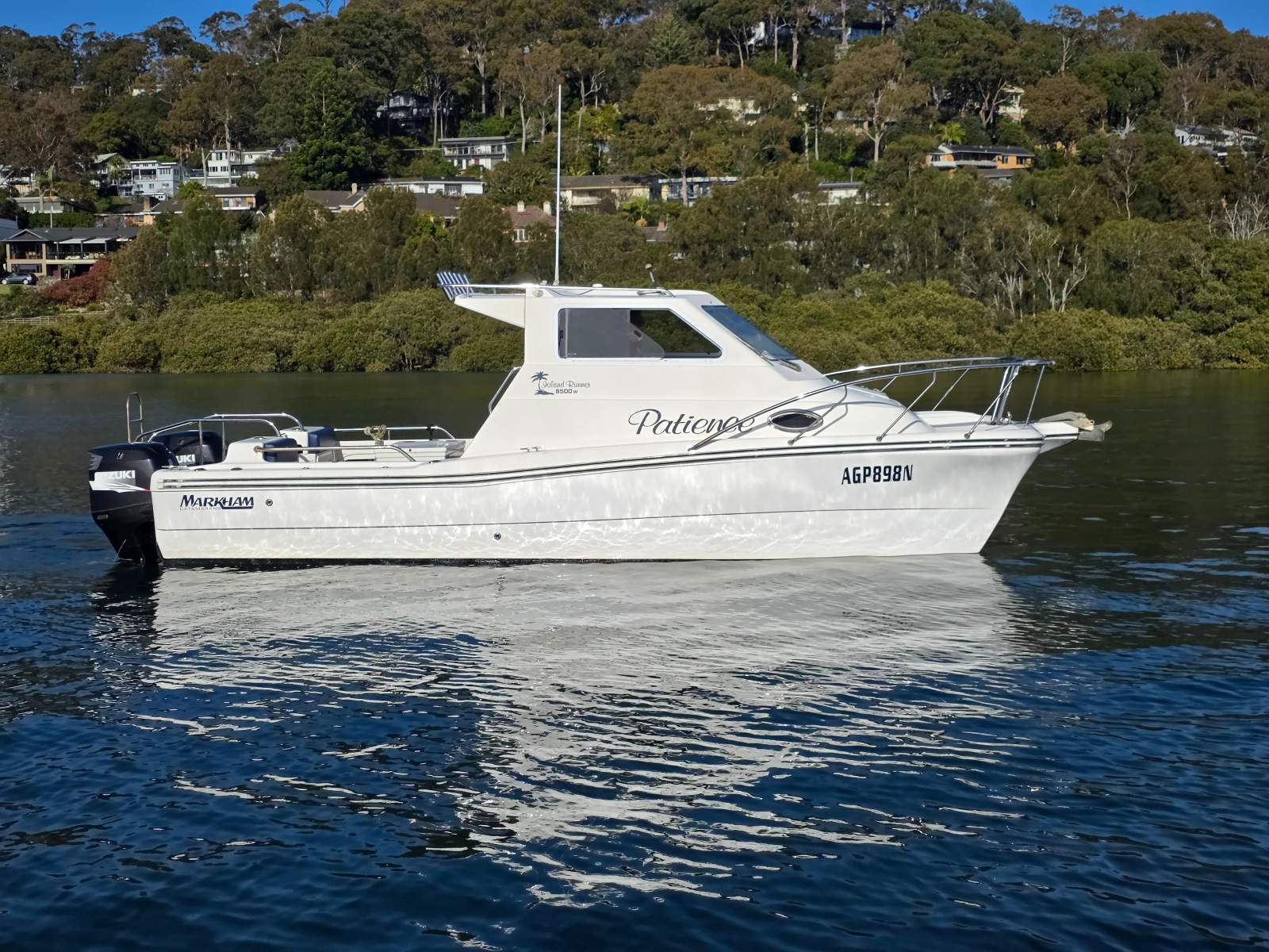 Markham Island Runner 8500 W