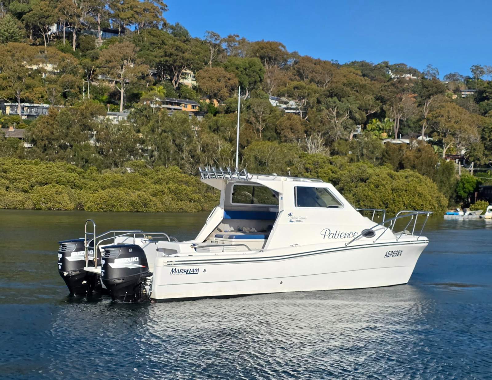 Markham Island Runner 8500 W