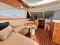 Riviera 4400 Sport Yacht