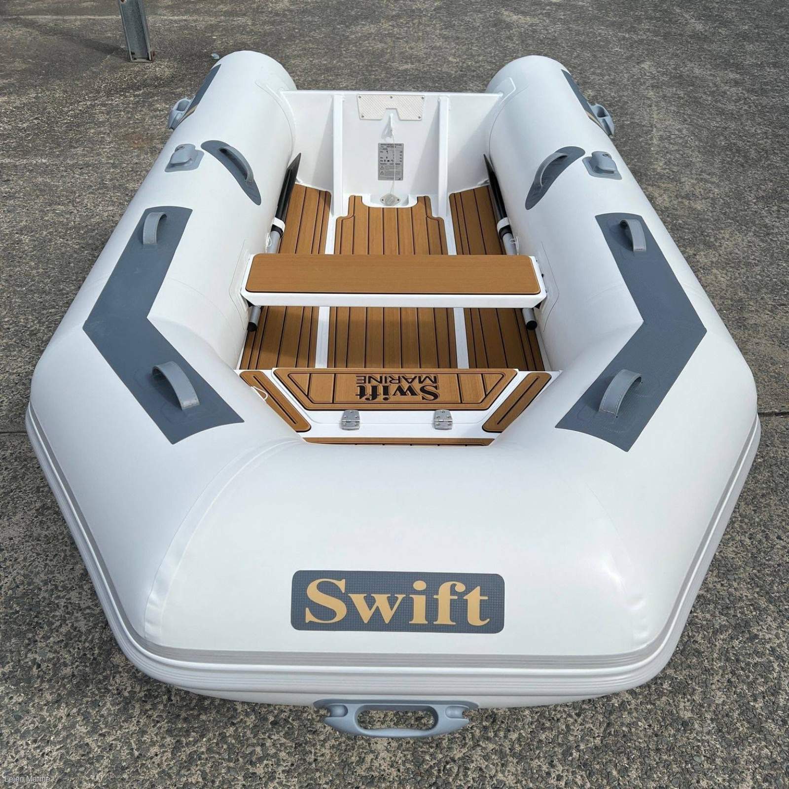 Swift Marine Deluxe 290