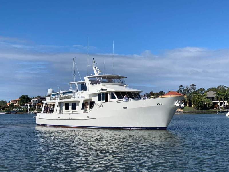 80' RAISED PILOTHOUSE LONG RANGE CRUISER