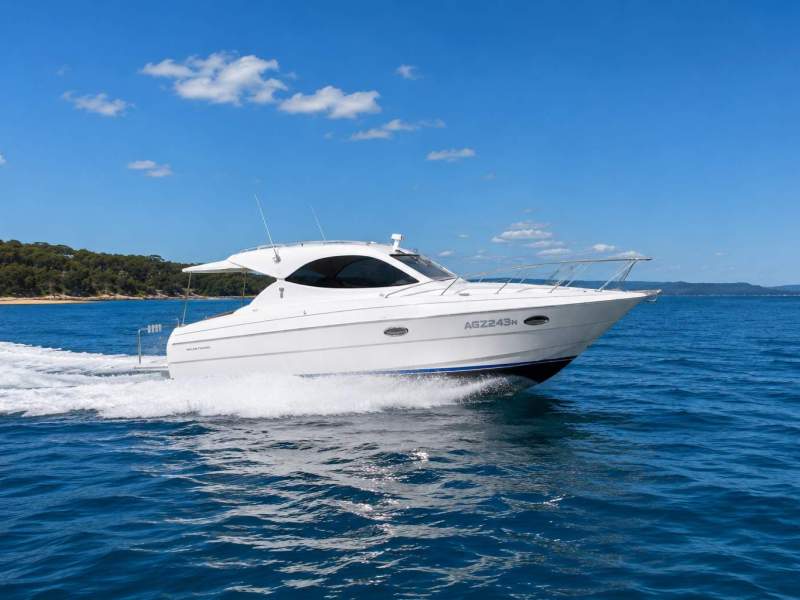 Mustang 32 Sports Cruiser