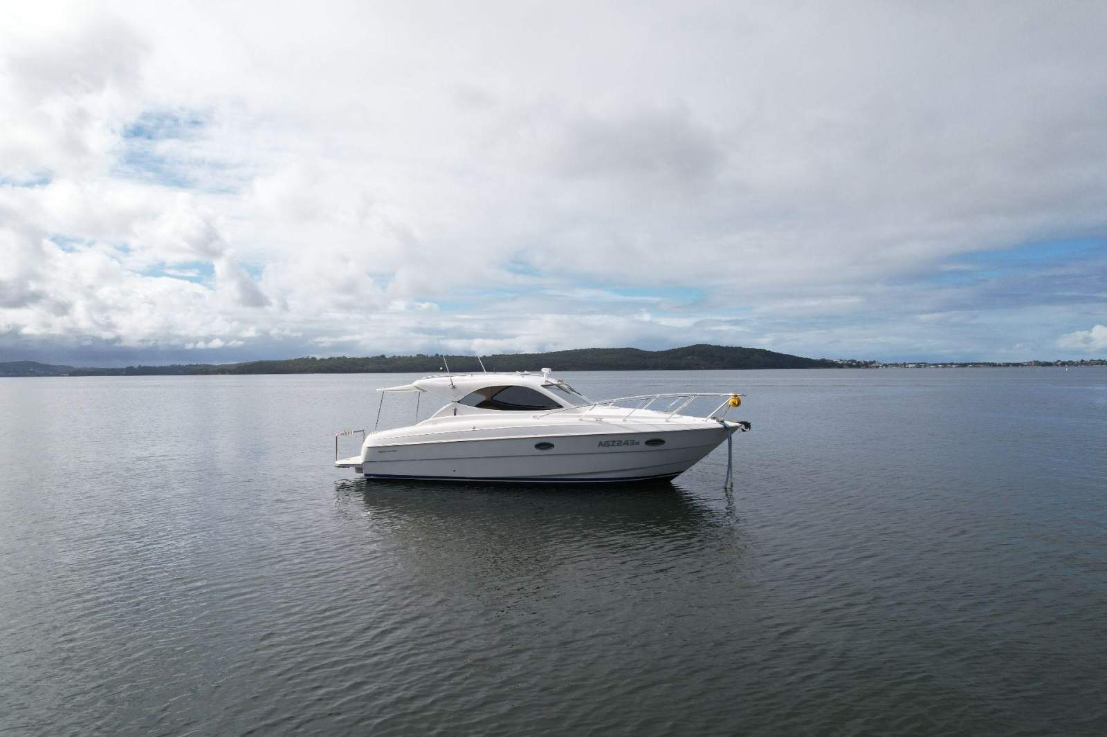 Mustang 32 Sports Cruiser