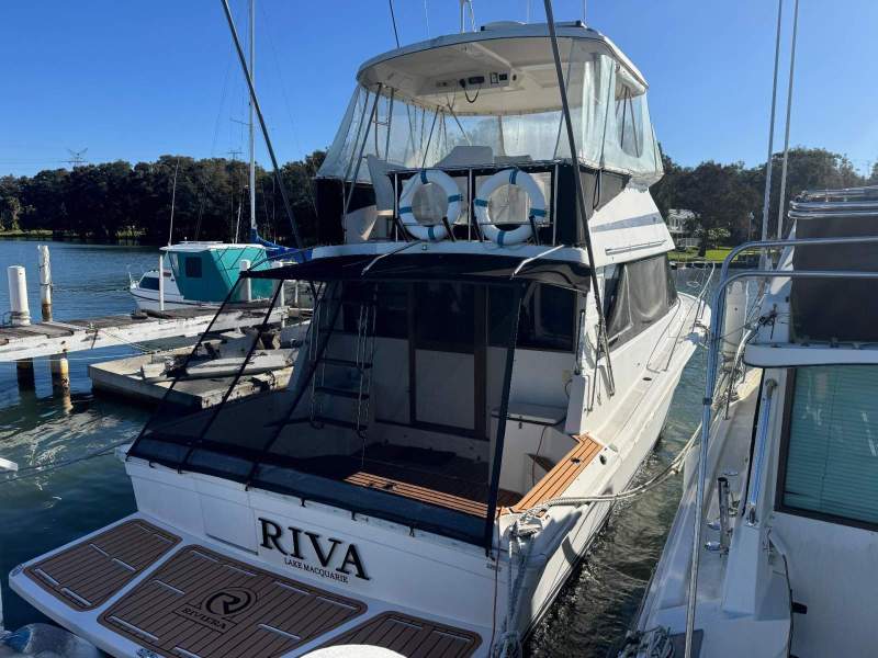 Riviera 38 Flybridge