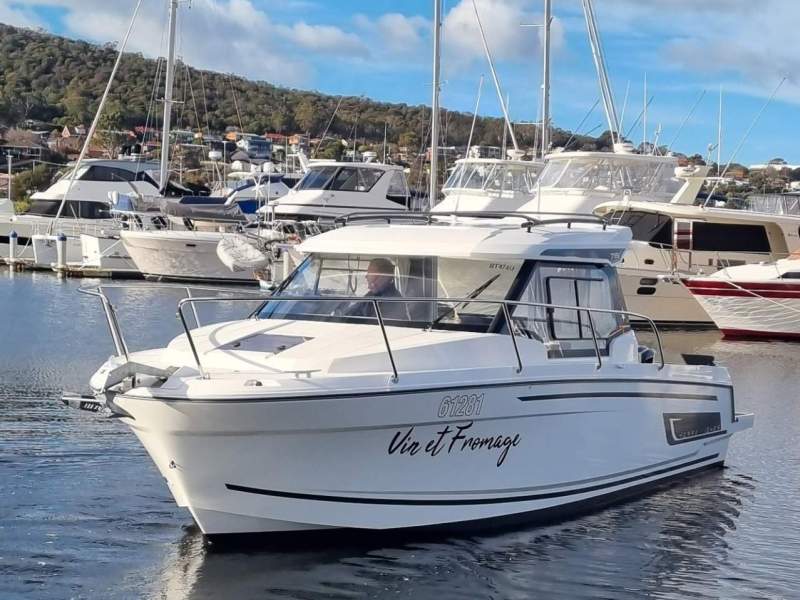 Jeanneau Merry Fisher 795 Series 2 Low hours, slipped, antifouled, serviced.