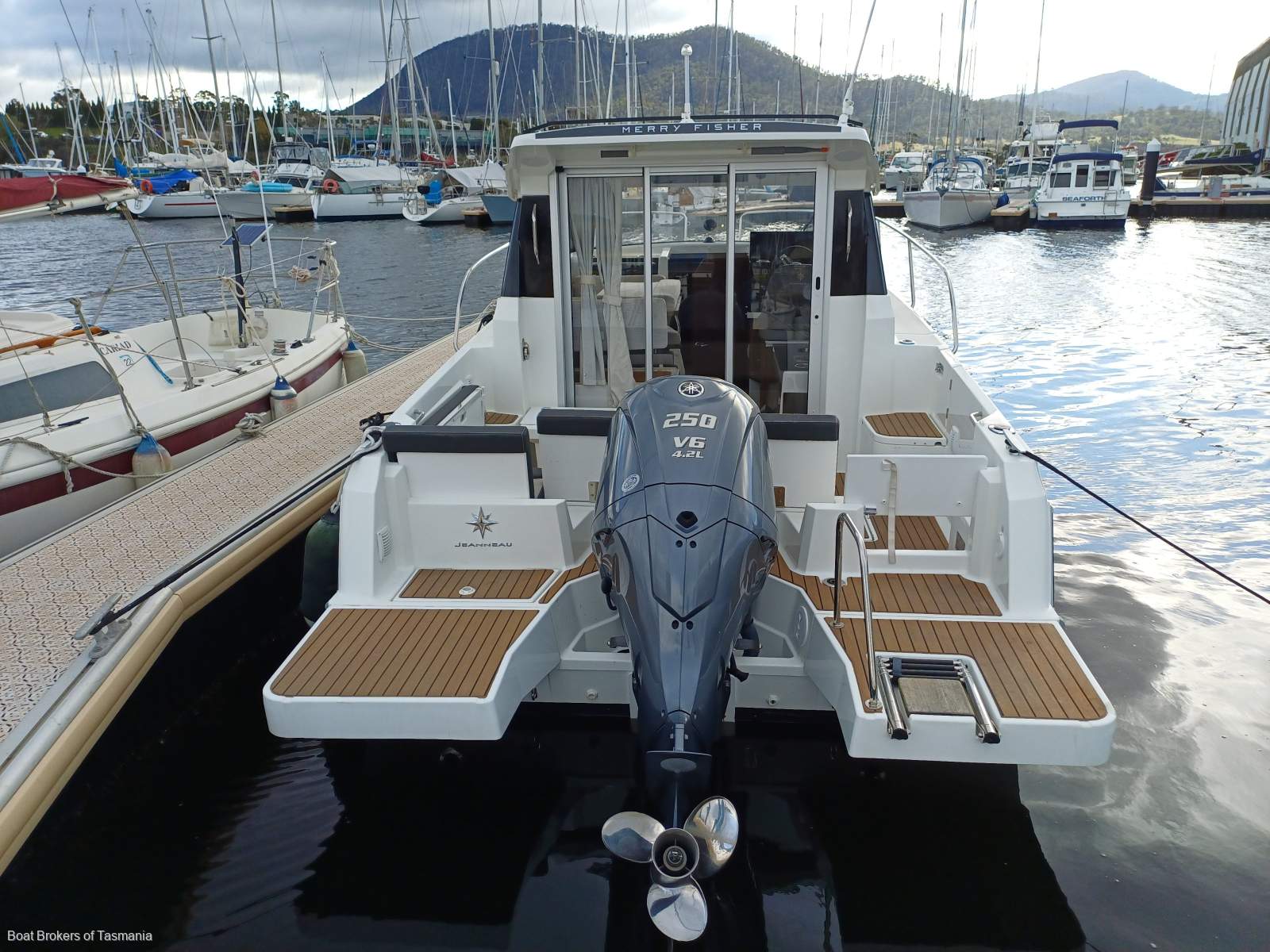 Jeanneau Merry Fisher 795 Series 2 Low hours, slipped, antifouled, serviced.
