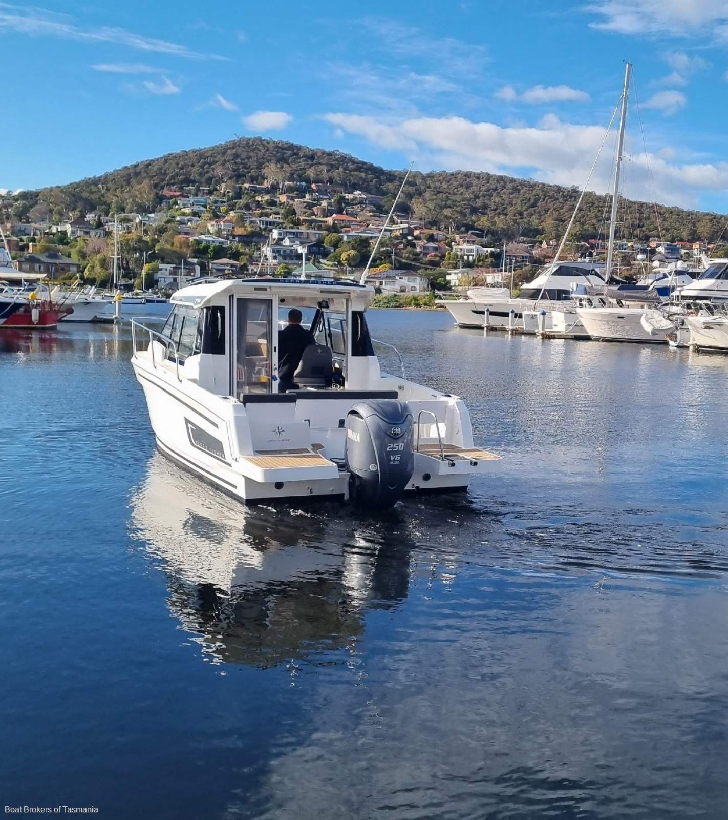 Vin et Fromage Jeanneau Merry Fisher 795 Series 2 Low hours, slipped, antifouled, serviced. Boat Brokers of Tasmania