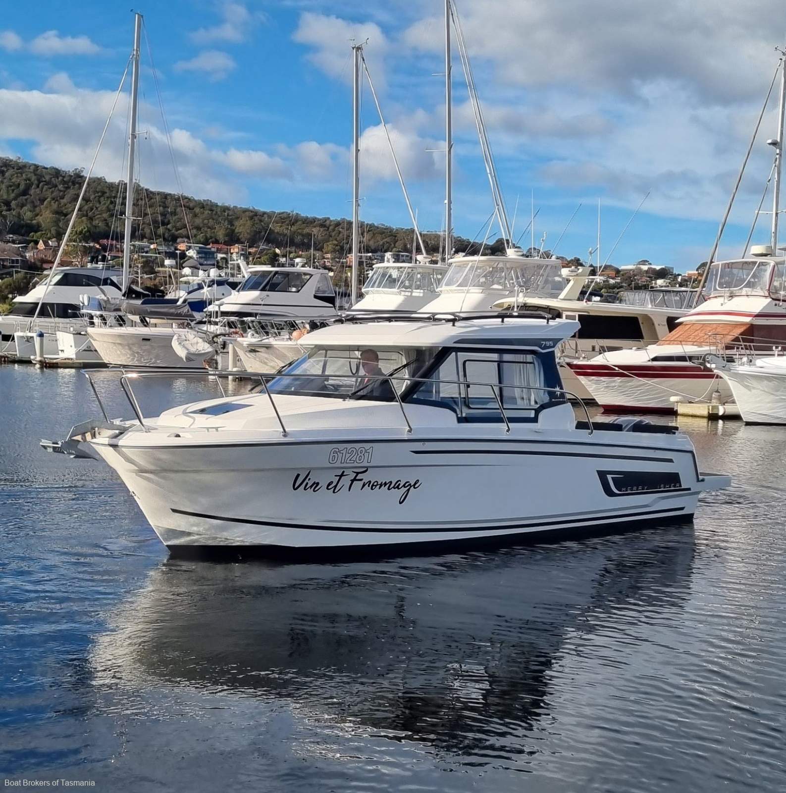 Vin et Fromage Jeanneau Merry Fisher 795 Series 2 Low hours, slipped, antifouled, serviced. Boat Brokers of Tasmania