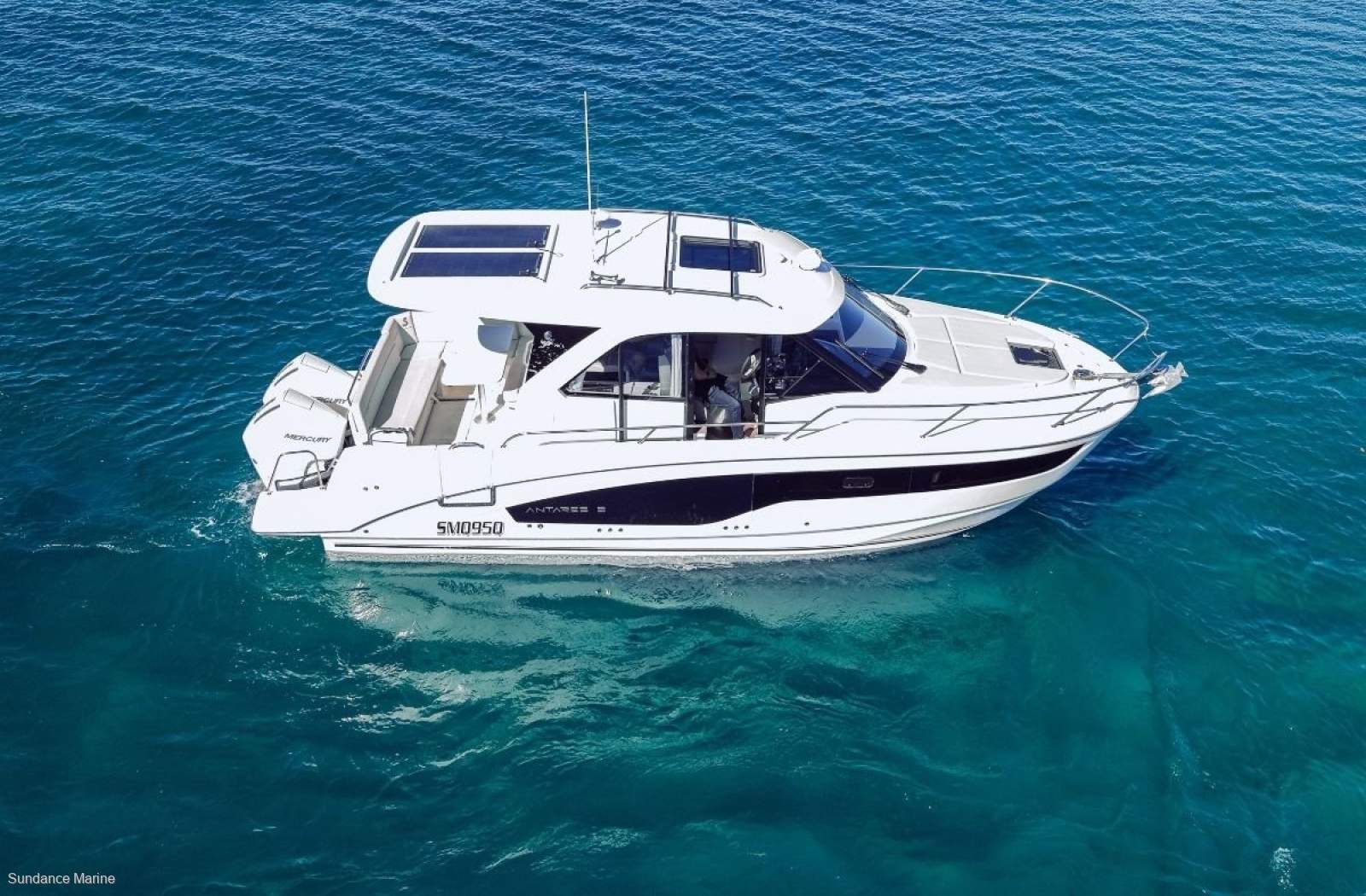 Beneteau Antares 9 OB V2