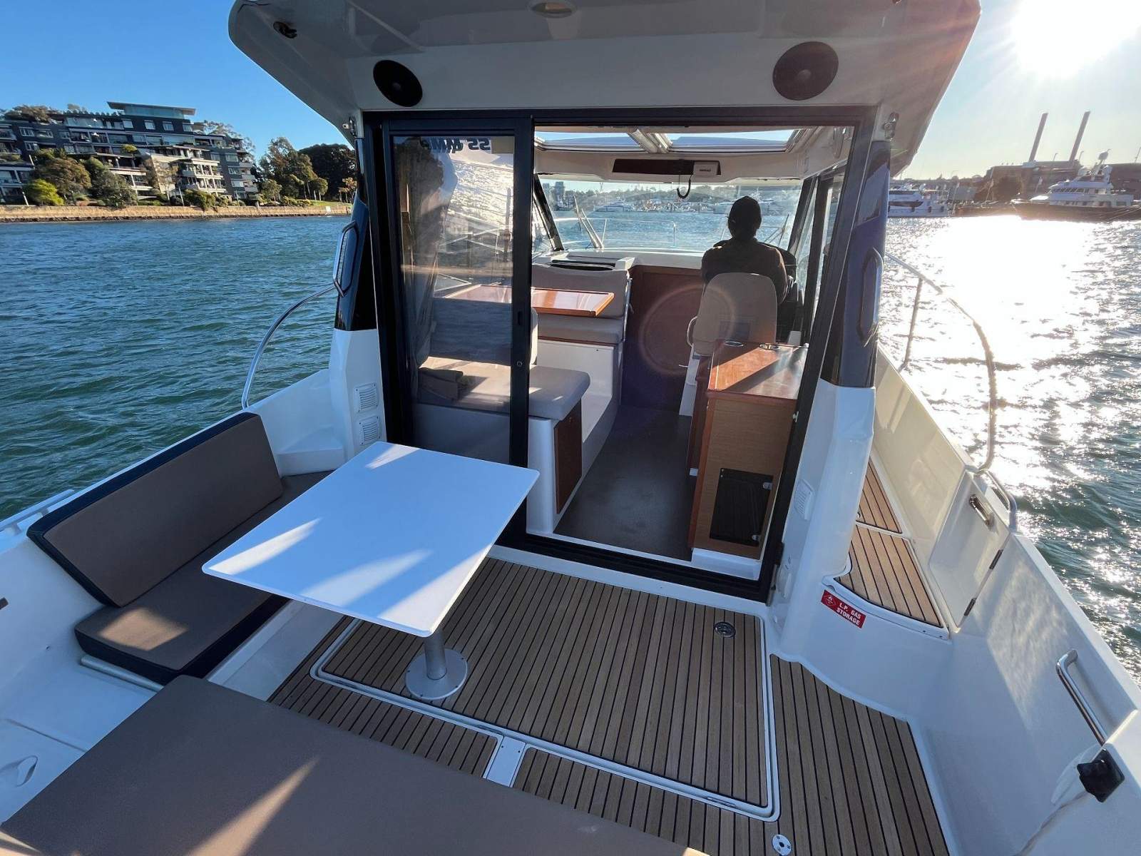 Jeanneau Merry Fisher 895