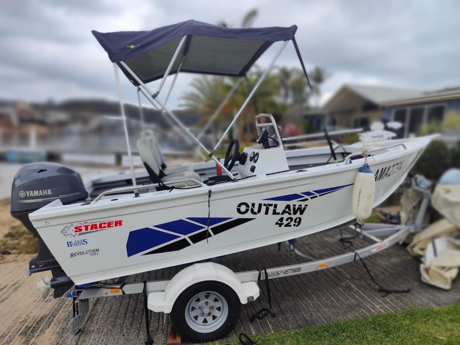 Stacer 429 Outlaw Side Console with Minn Kota Riptide Terrova 55