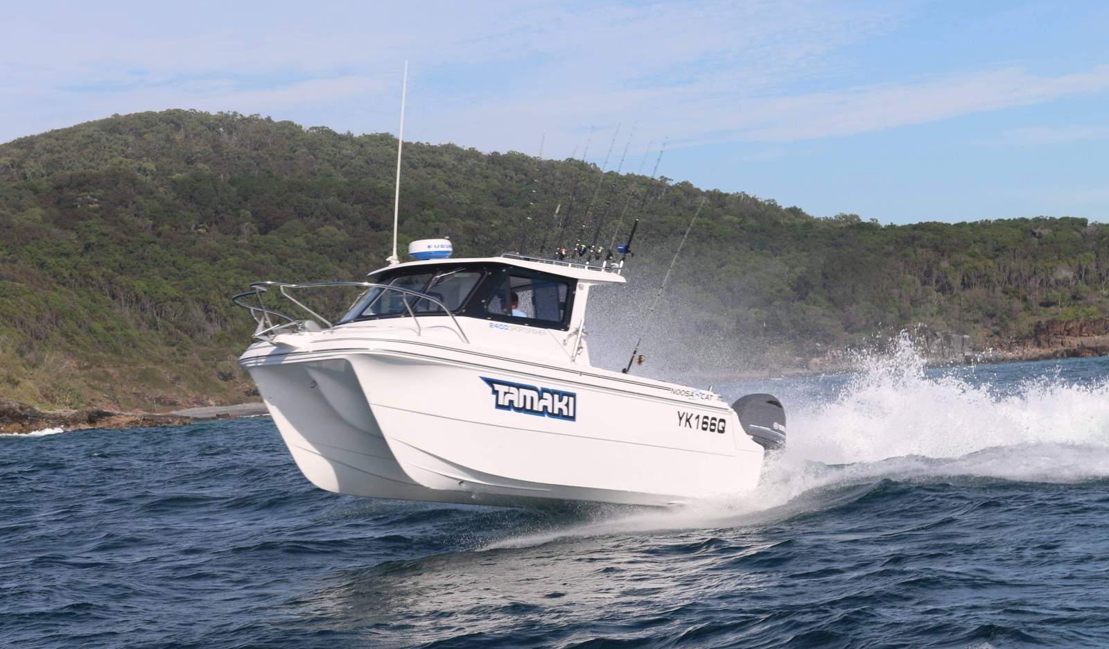 Noosa Cat 2400
