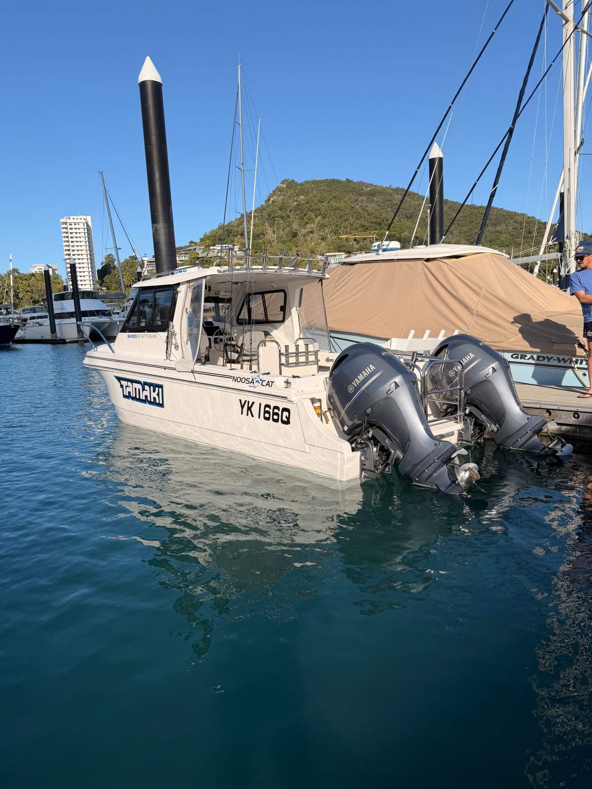 Noosa Cat 2400