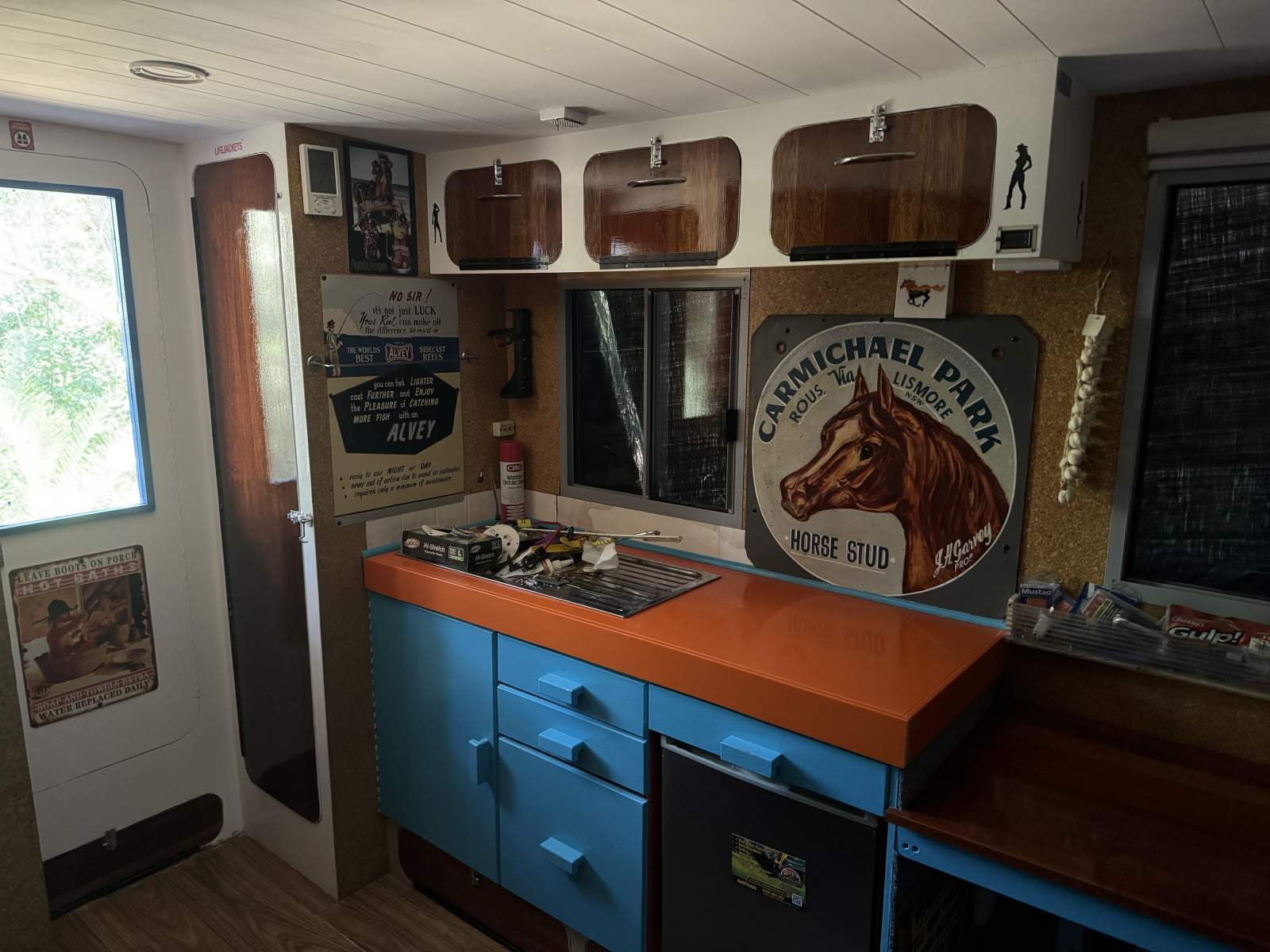 Custom 2 berth houseboat