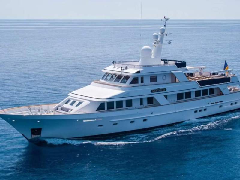 Feadship 38M