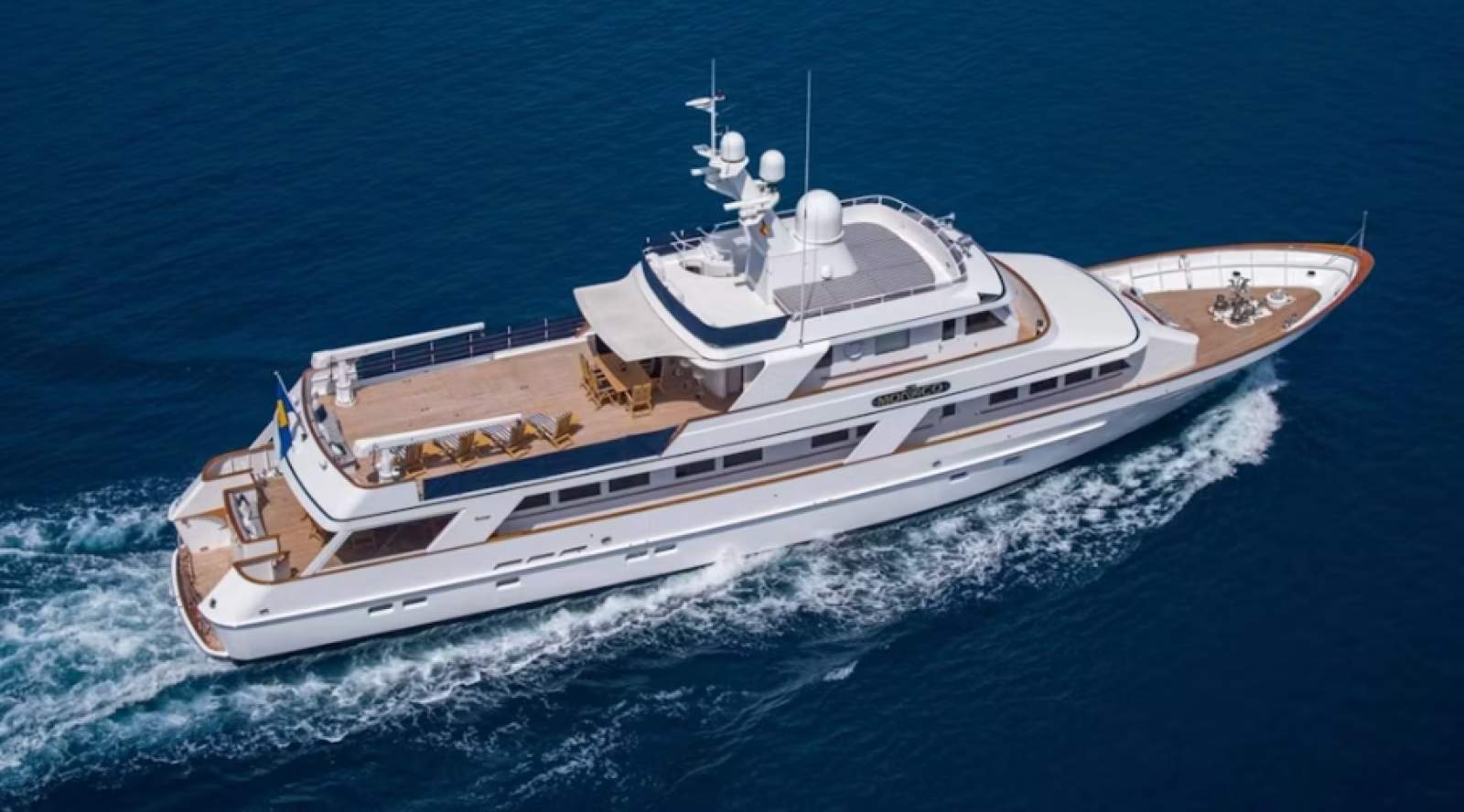 Feadship 38M