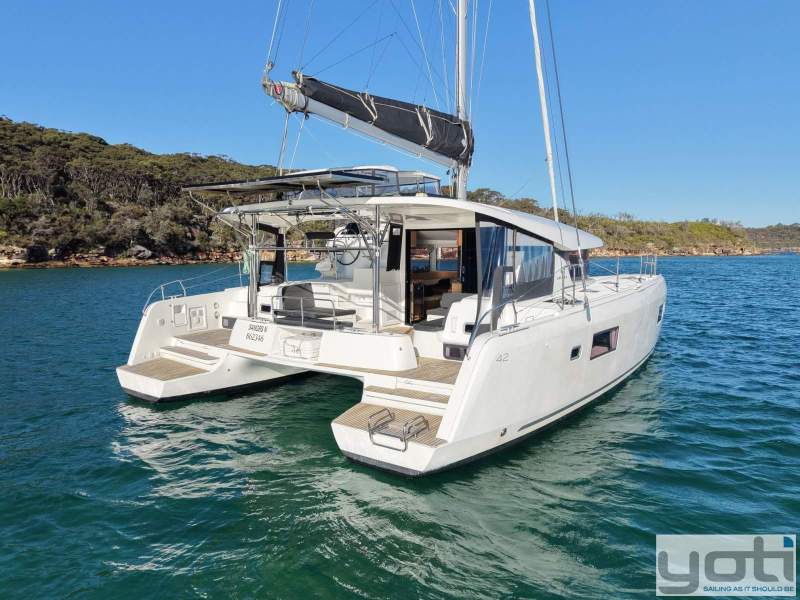 Lagoon 42