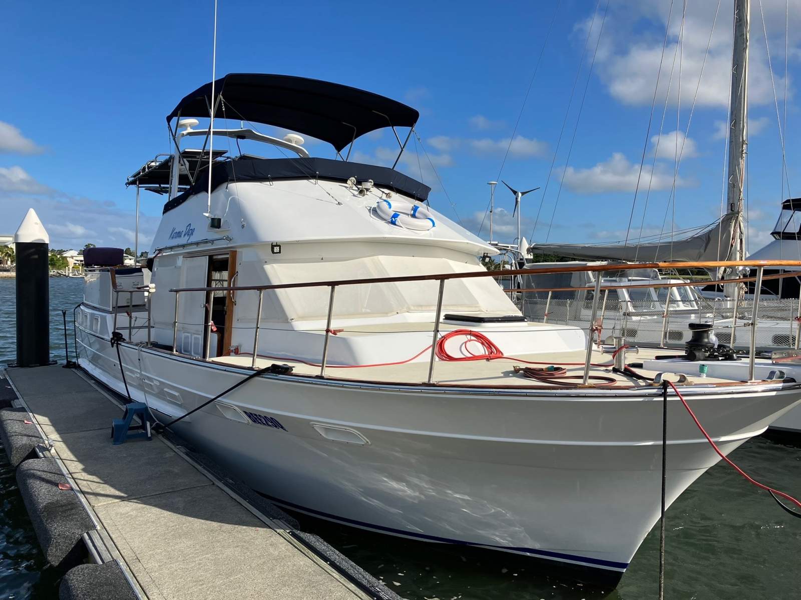 Ranger 40 Flybridge Aft cabin