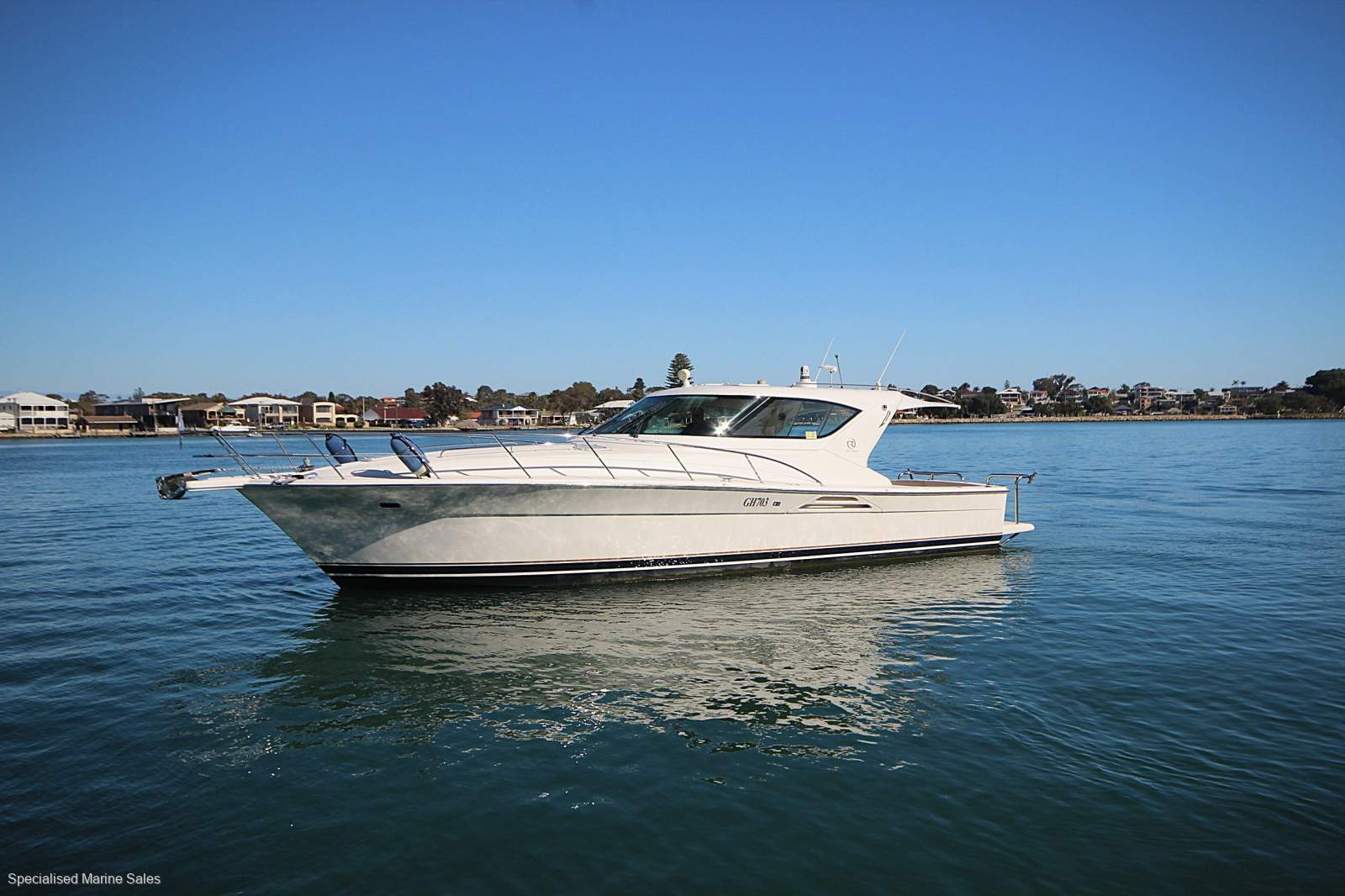 Riviera 4000 Offshore HARDTOP with 480 Hp CUMMINS