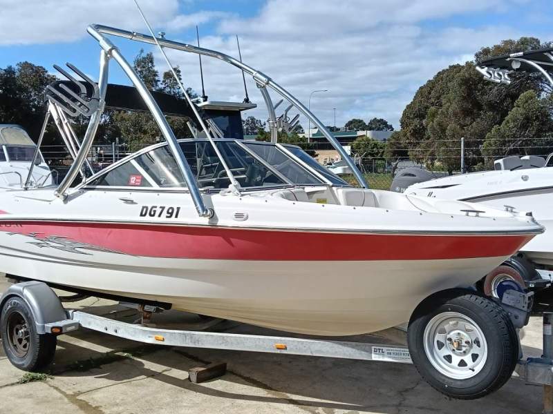 Maxum 1800 SR3