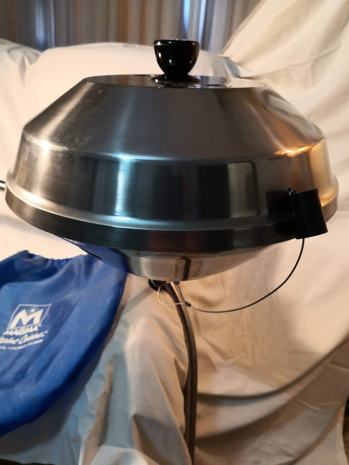 Stainless Steel Magma"Kettle 2" charcoal barbecue