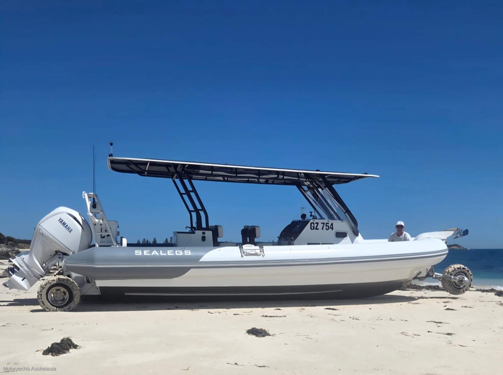 Sealegs 9m Hydrasol RIB