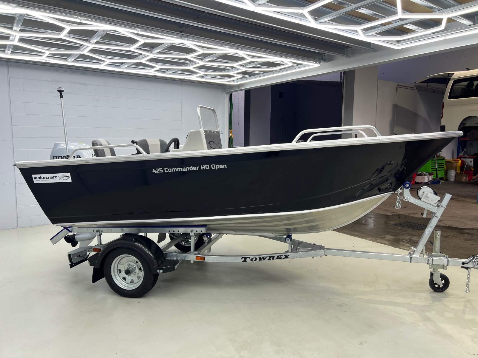 Makocraft 425 Commander HD Open