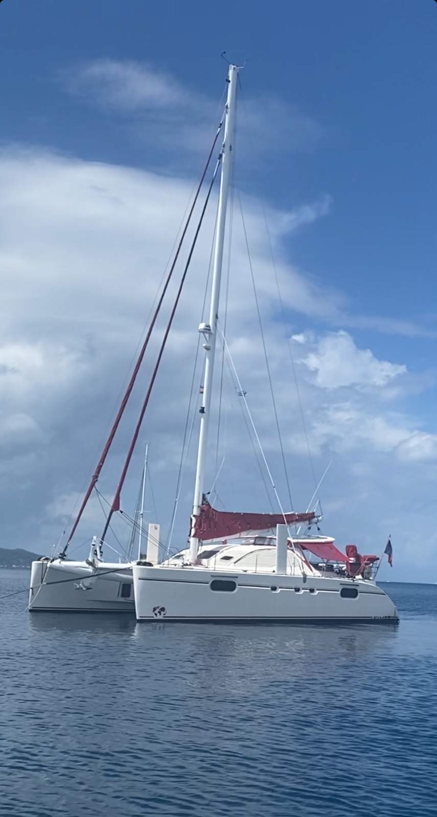 Catana Catamarans 472 GALIGO