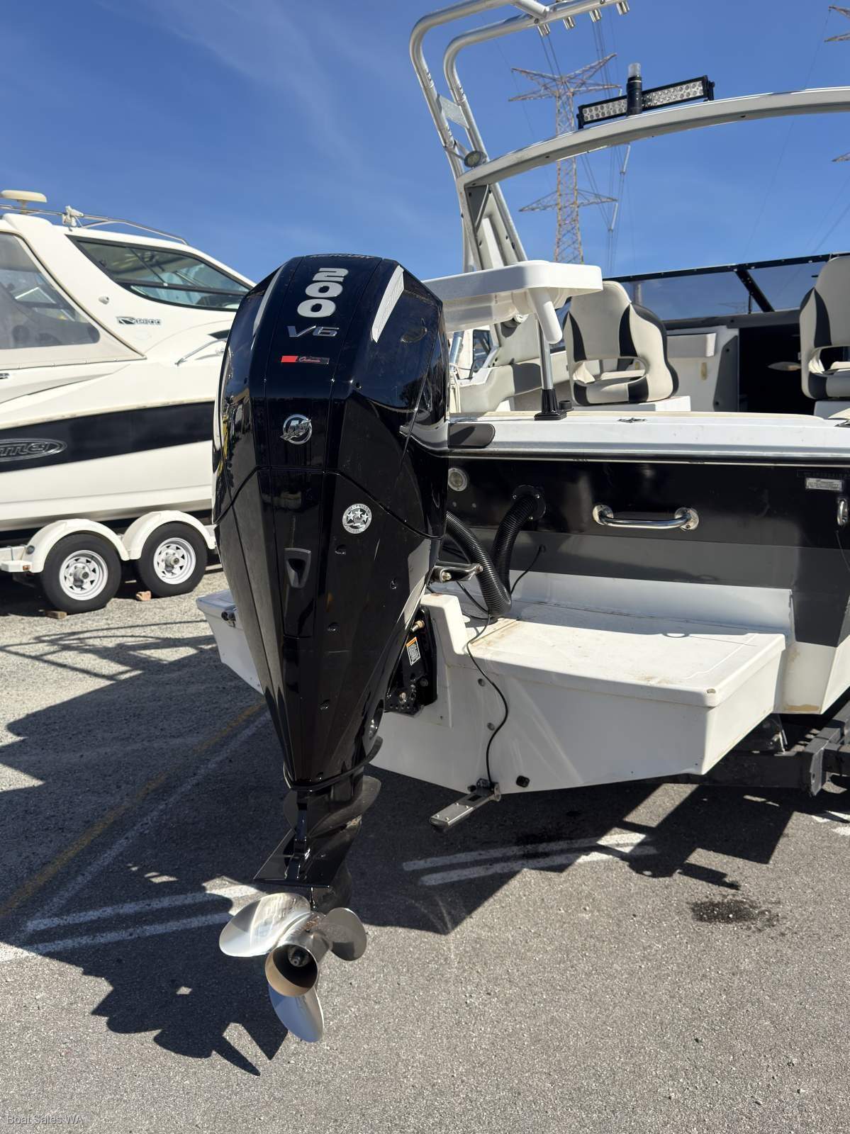 2025 model 200hp Mercury V6 motor with a very low 1hr