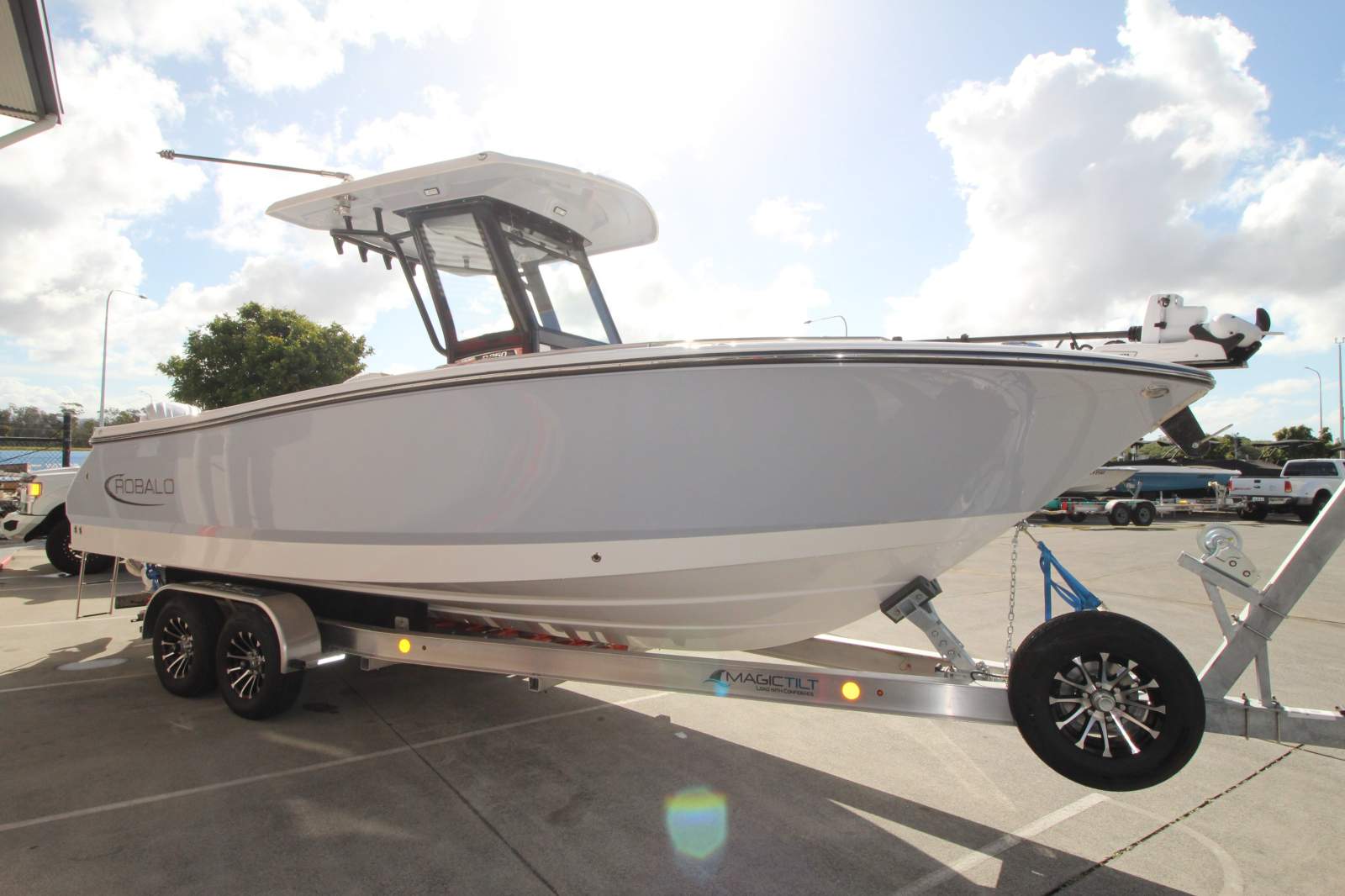 Robalo R250 Centre Console