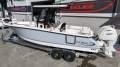 Robalo R250 Centre Console