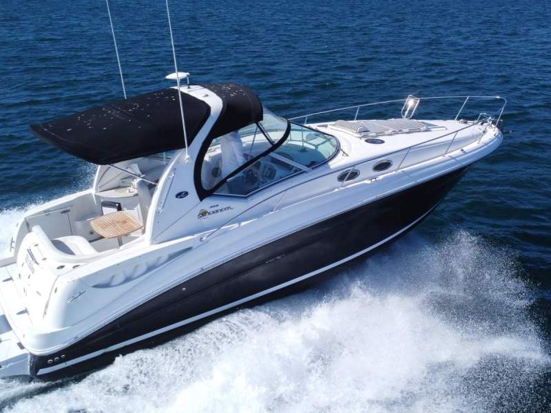 Sea Ray 355 Sundancer Sports Cruiser