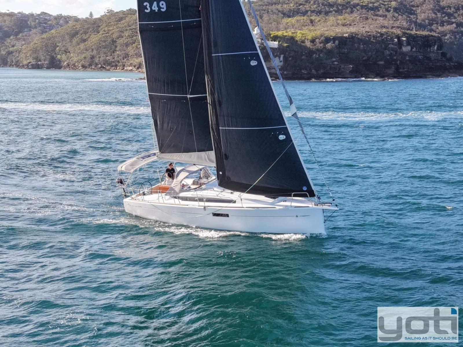 Jeanneau 349