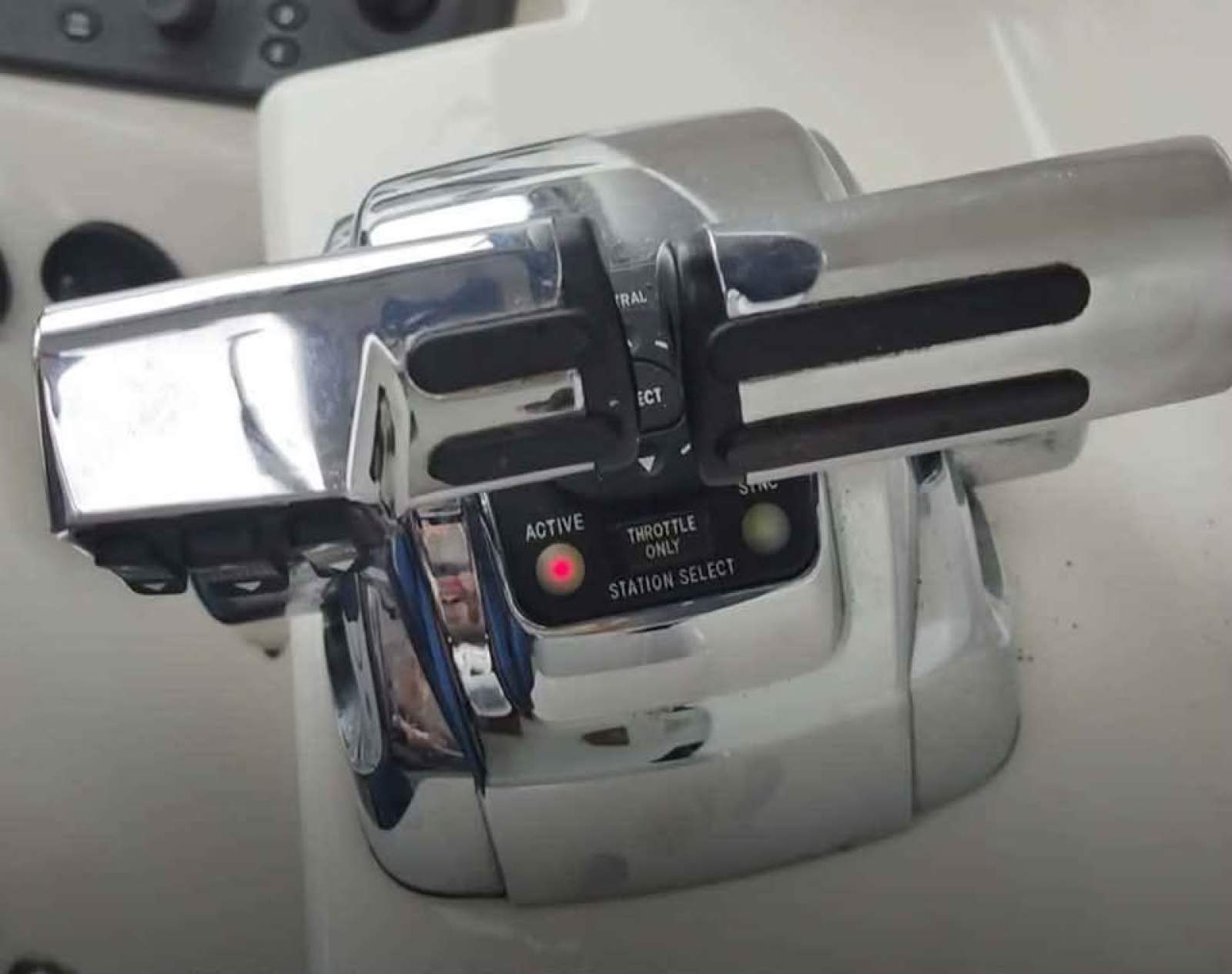 Mercury 225hp 4 stroke Verado