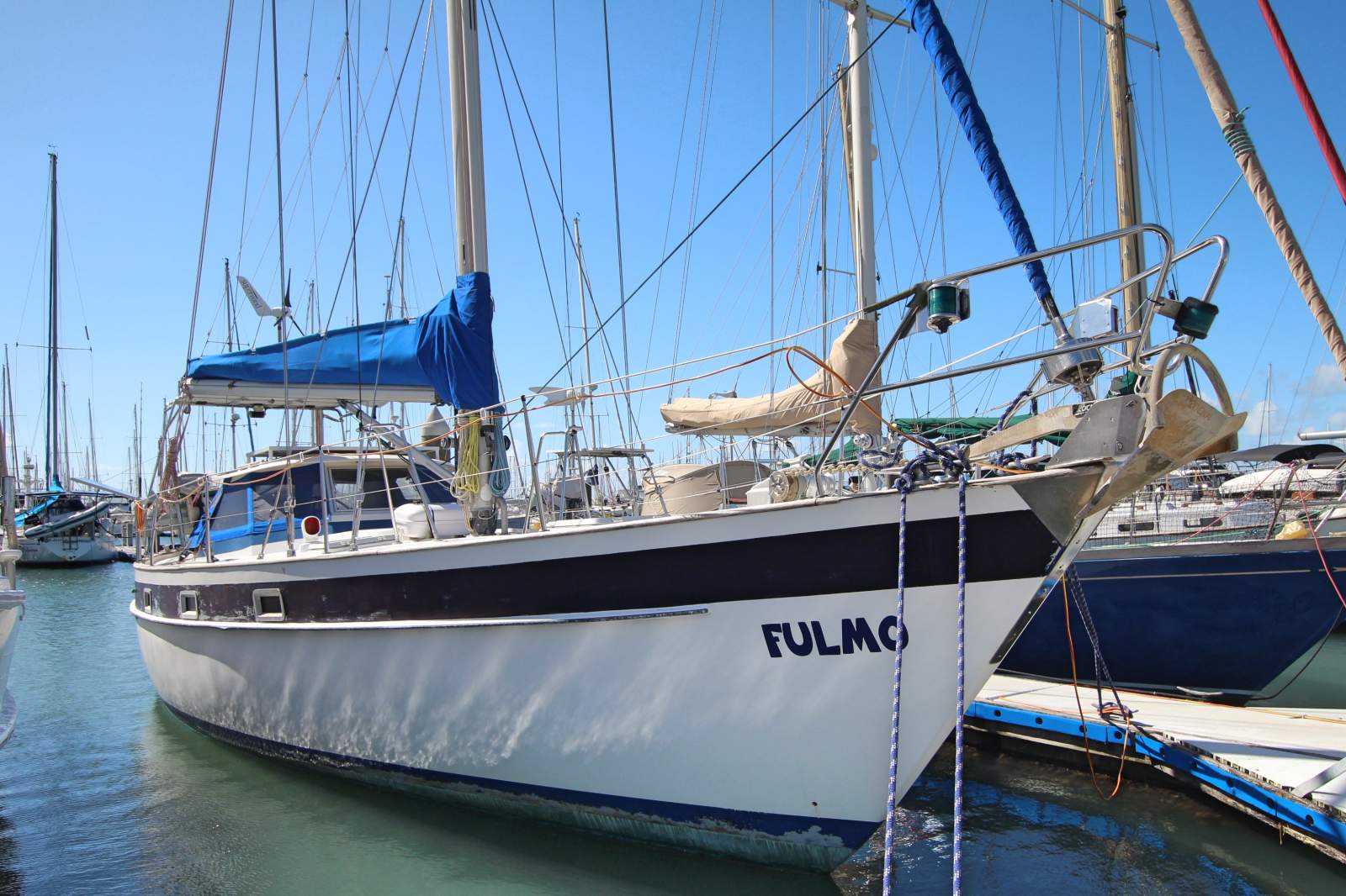 Hallberg-Rassy 42E