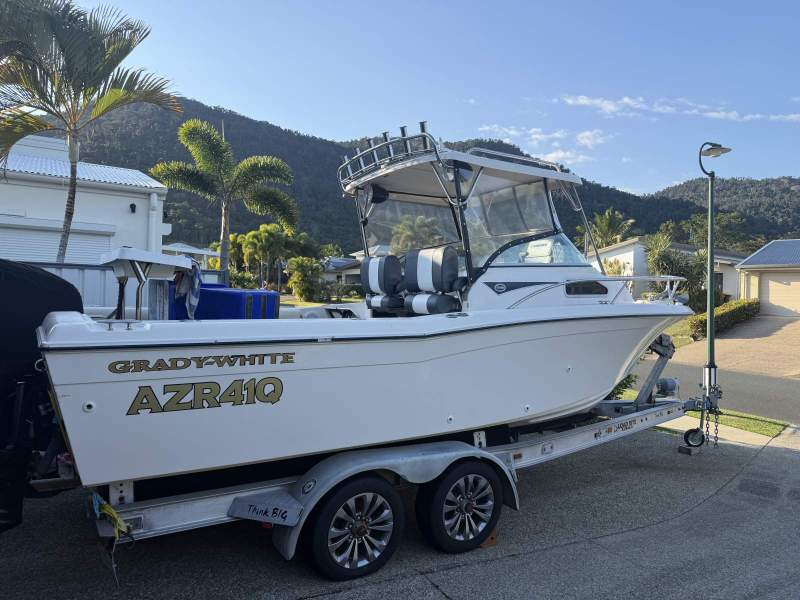 Grady-White Seafarer 226
