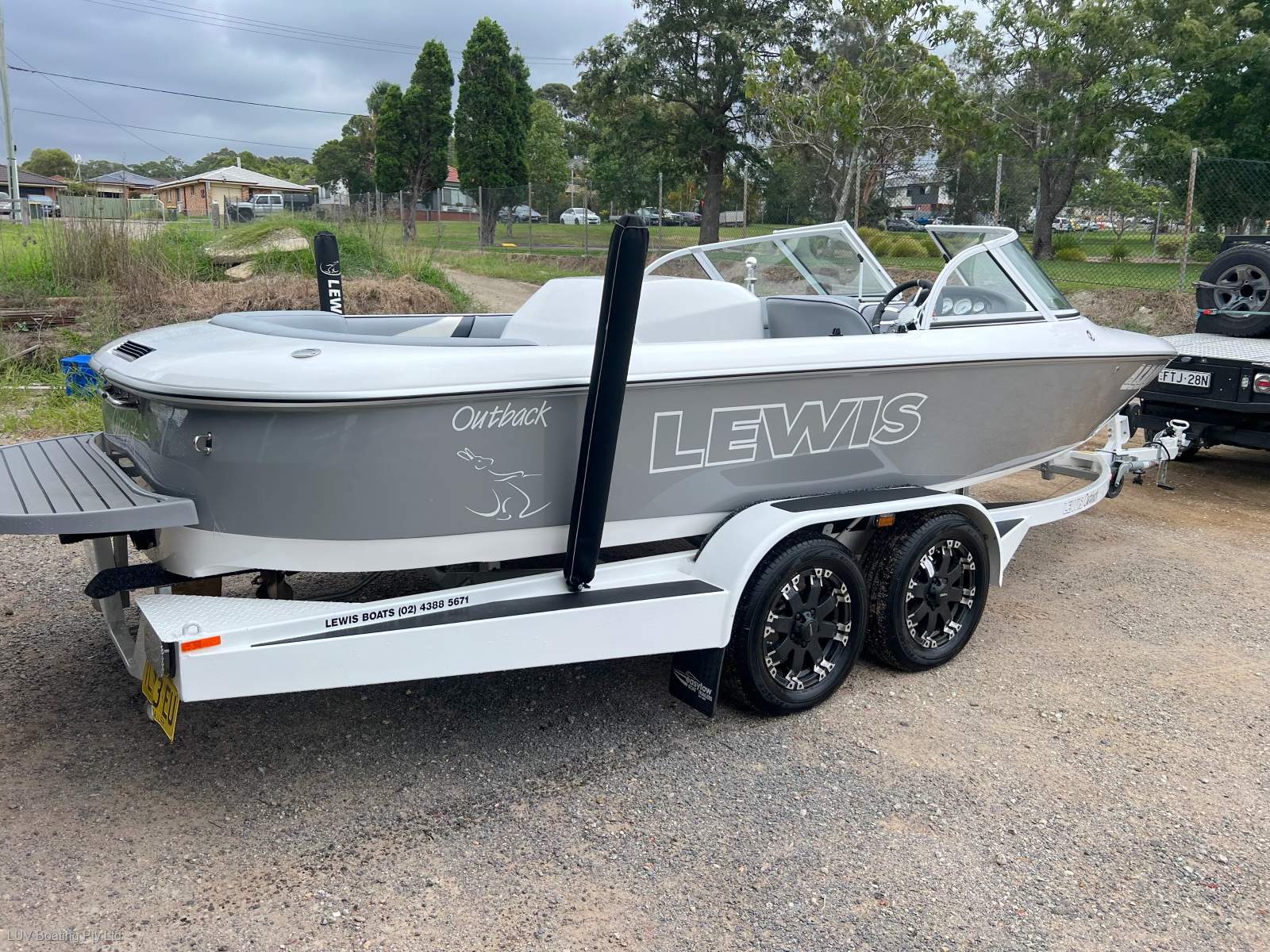Lewis Boats Outback