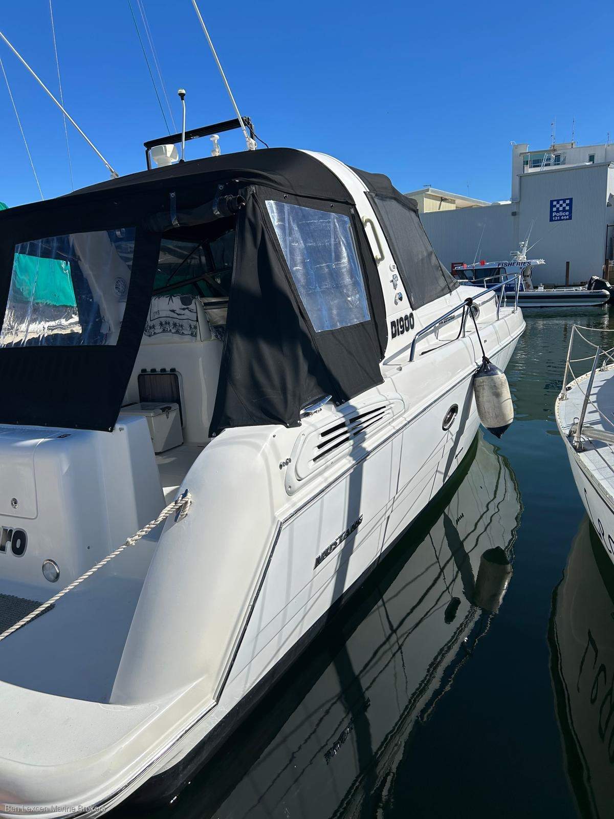 Mustang 3800 Sportscruiser